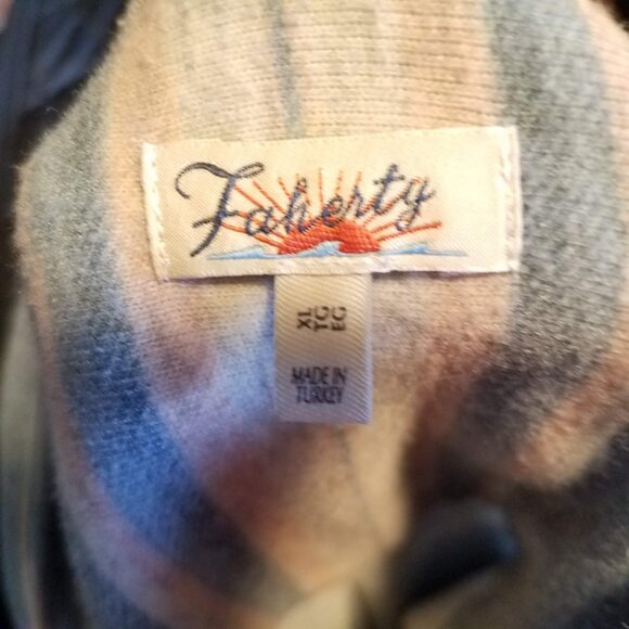 Faherty Women's Legend Sweater Shirt Coastline Stripe XL Extra Large WKS… - Picture 9 of 9